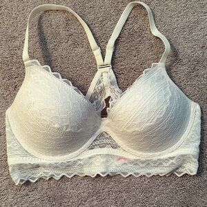 PINK Victoria's Secret Lace Bra in Cream